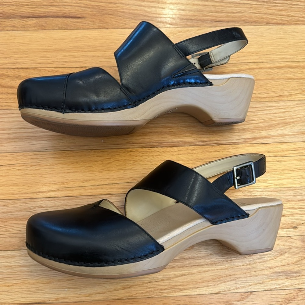 Dansko Clogs, Size 41 - image 3